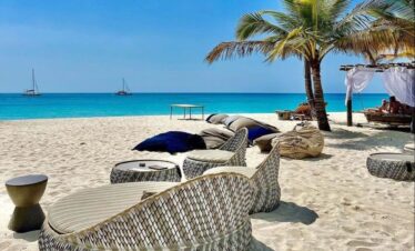 3-Day Zanzibar adventure with white sand beaches and turquoise Indian Ocean waters