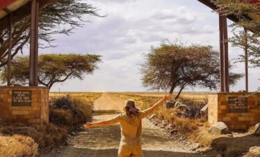 4-Day Serengeti Safari in Tanzania with wildlife game drives across open savannah plains